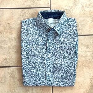 Men’s floral button down shirt size S slim fit